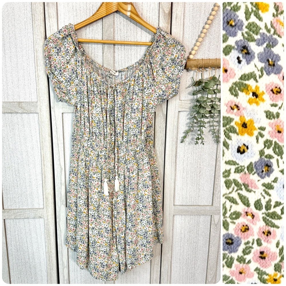 American Eagle Floral Print Lined Romper Short Sleeve Shorts Boho Size Medium